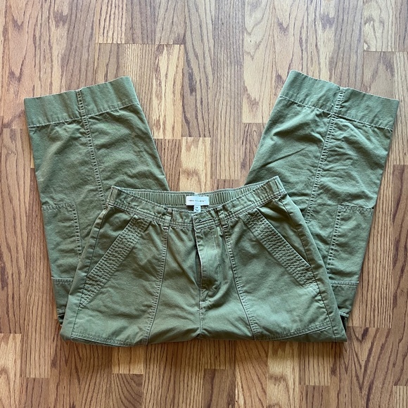 Free Assembly Women’s Cargo Pants - Picture 7 of 14